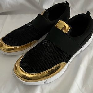 Kuayang | Black & Gold Mesh Strap Sneaker - Women size 9 hard to find